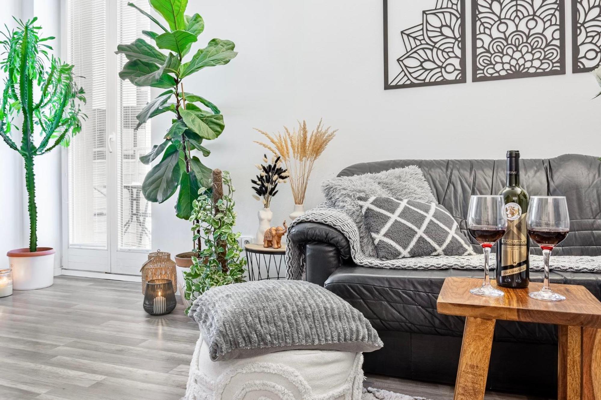 Natural-Style Apartment In The Centre Of Pressburg Exterior foto